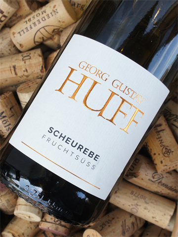 Georg Gustav Huff Scheurebe Fruchtsüss 2024